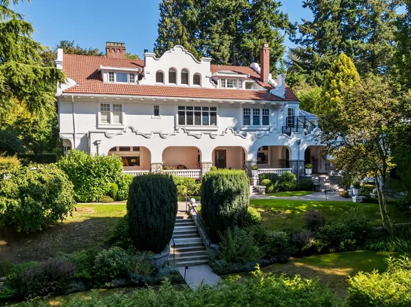 3292 Granville St, Vancouver, BC V6H 3K3