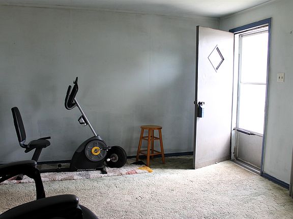 3rd image of 613 Lebleu Rd