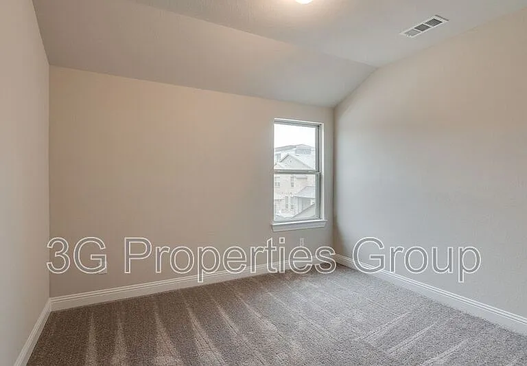 913 Ponds Edge Ln — Photo 24