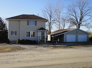 3749 James Ave SW, Oxford, IA 52322