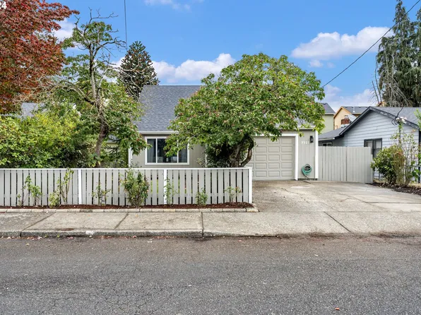 9921 SE Yukon St, Portland, OR 97266