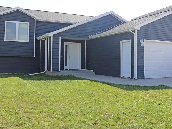 3806 Amity Cir SE, Mandan, ND 58554