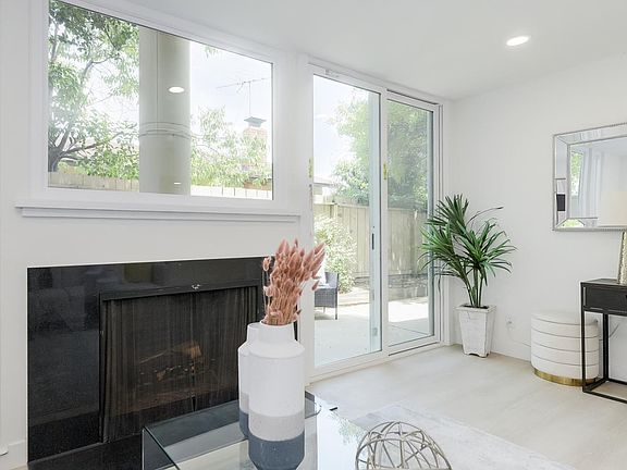 5th image of 1621 Albatross Dr