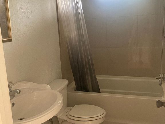 5th image of 18910 SE 55th Pl