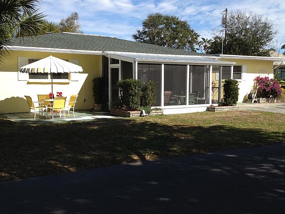 2nd image of 18 Gulf Manor Dr