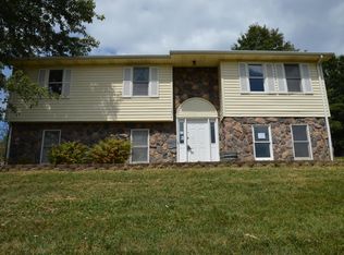 3870 Eagle Country Dr, Riner, VA 24149
