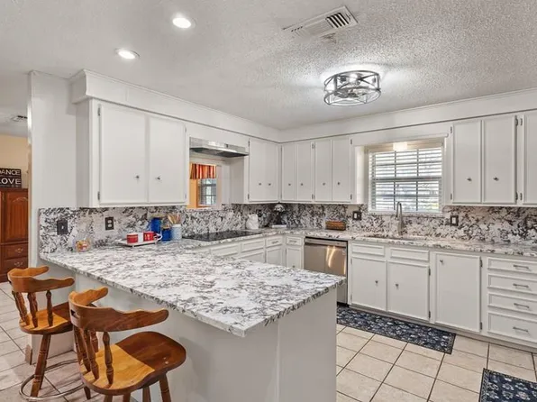 3984 Fm 1398, Hooks, TX 75561