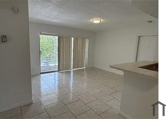 2 bed, 785 sqft, $1,775 — Photo 1