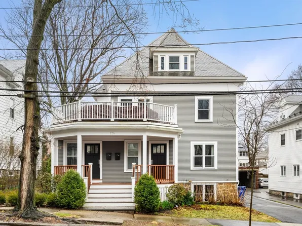 126 Thorndike St #1, Brookline, MA 02446