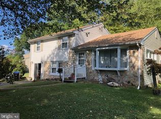 54 Buffington Rd, Upper Chichester, PA 19014