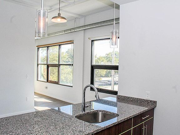 4th image of 4700 Brown St