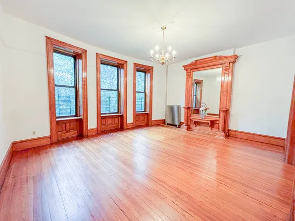 461 3rd Street image 1 of 14