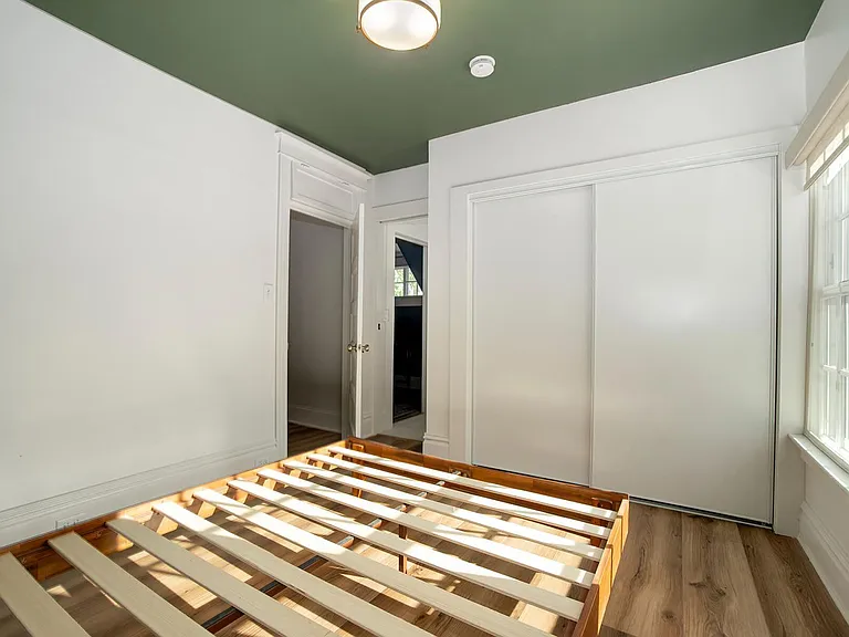 456 S Lincoln St — Photo 13