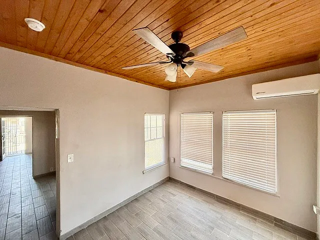 481 S 2nd Ave — Photo 9