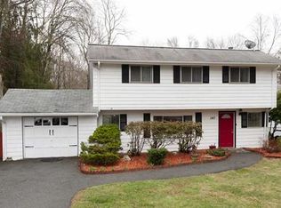 140 E Foxboro St, Sharon, MA 02067