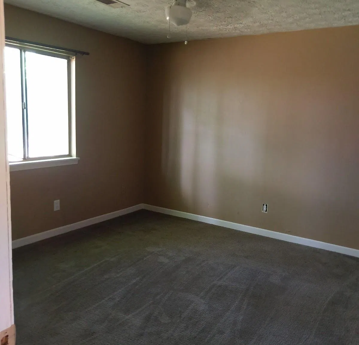 2877 Benton Rd — Photo 4