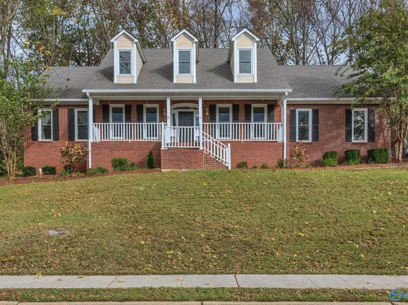 1309 Hiwan Trl SE, Huntsville, AL 35802