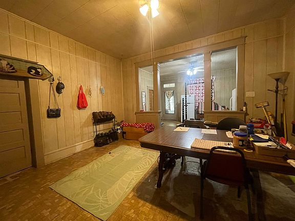 5th image of 504 Brown Ave