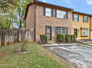 1211 Crest Brook Dr, Knoxville, TN 37923