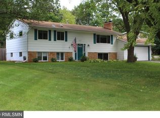 5532 104th St W, Bloomington, MN 55437