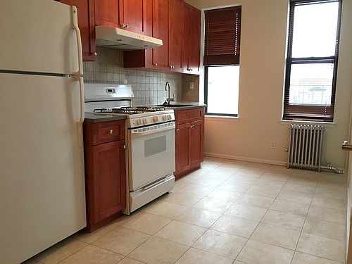 1st image of 3080 44th St