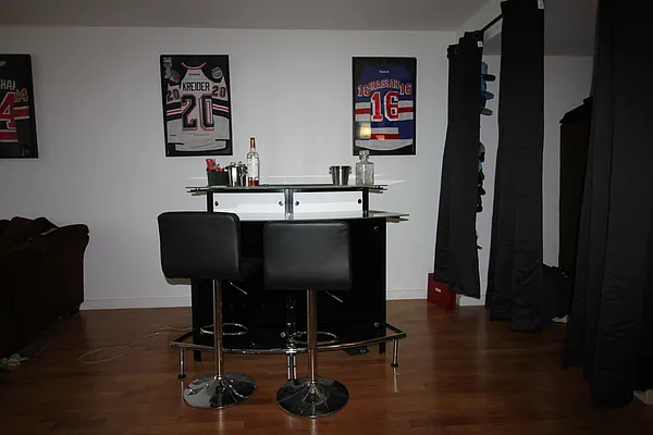 Rented by (Legacy) NY 101, Inc. | media 8