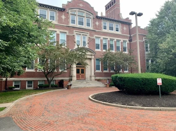 20 Daniels St #116, Malden, MA 02148