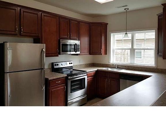 5th image of 438 Carver Dr