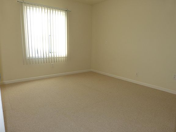 5th image of 2045 48th Ave
