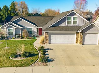 334 E Burney Glen Dr, Meridian, ID 83642