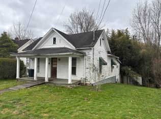 1004 Hawthorne St, Parkersburg, WV