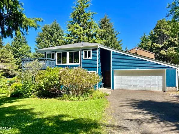2614 NE Hemlock Dr, Yachats, OR 97498