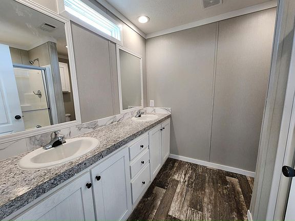 2nd image of 3000 N Tamiami Trl #Ee1kbj