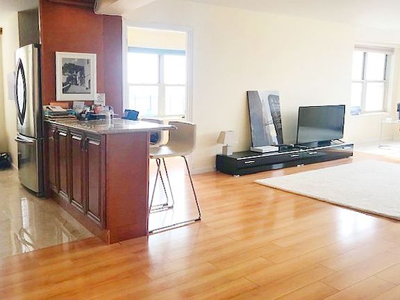 2nd image of 10740 Queens Blvd APT 5A