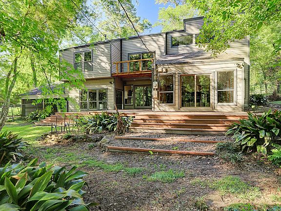 5th image of 1410 Palmetto Ln