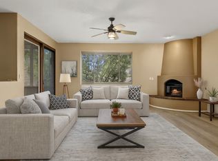 3 Periwinkle Pl, Santa Fe, NM 87508