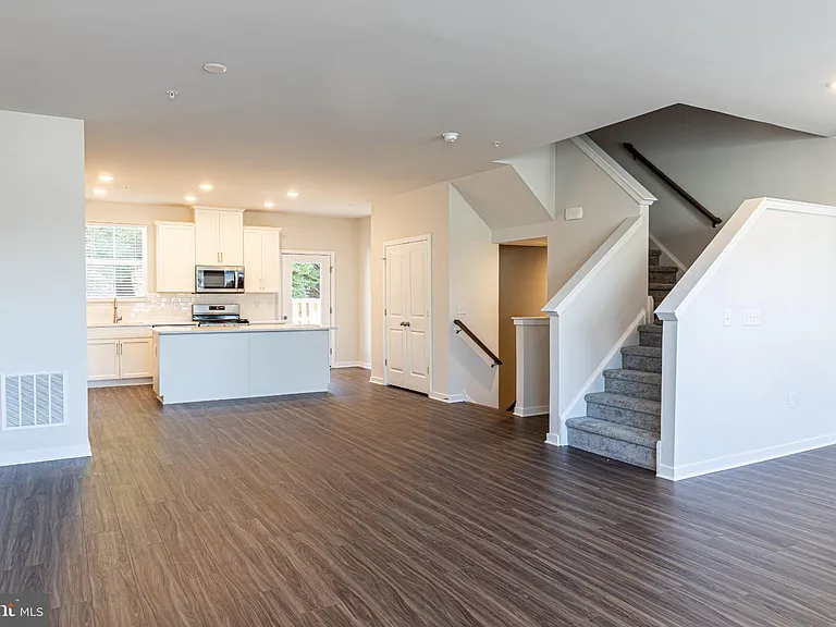 113 Four Leaf Dr — Photo 10