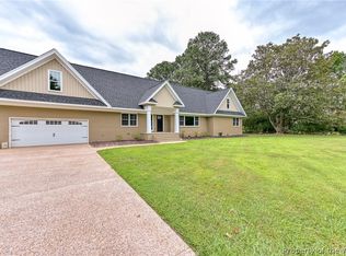 28 Pasture Rd, Poquoson, VA 23662
