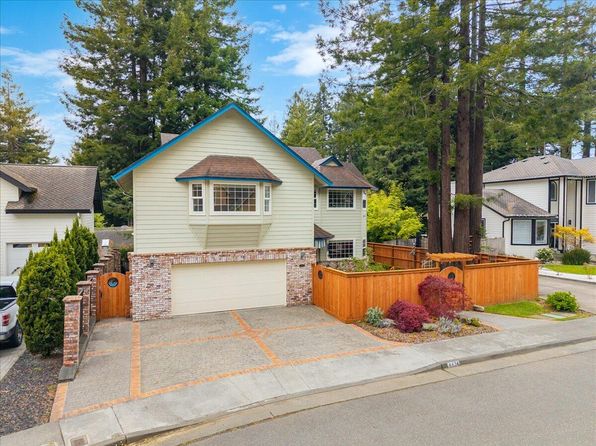 4434 Cedar St, Eureka, CA 95503
