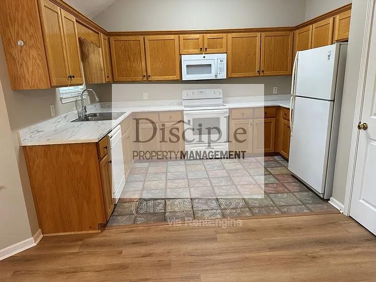 355 Shady Oak Cir — Photo 10