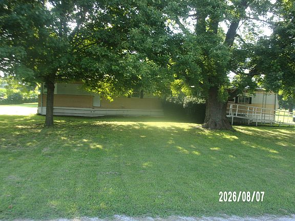 2nd image of 1745 N 3000 East Rd