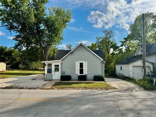 29067 State Highway V, Maywood, MO 63454