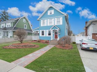 273 N Wellwood Ave, Lindenhurst, NY 11757