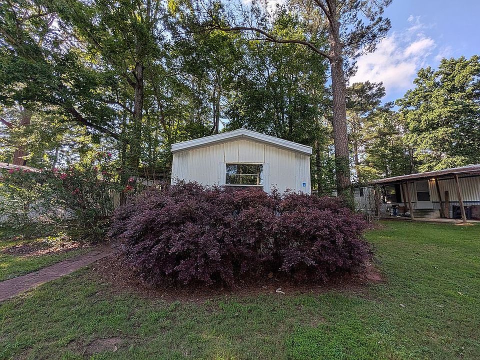 1st image of 500 Webster Rd #141