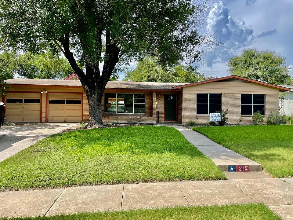 1st image of 215 Springwood Ln
