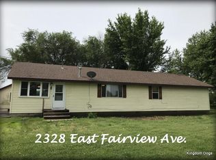 2328 E Fairview Ave, Carthage, MO 64836