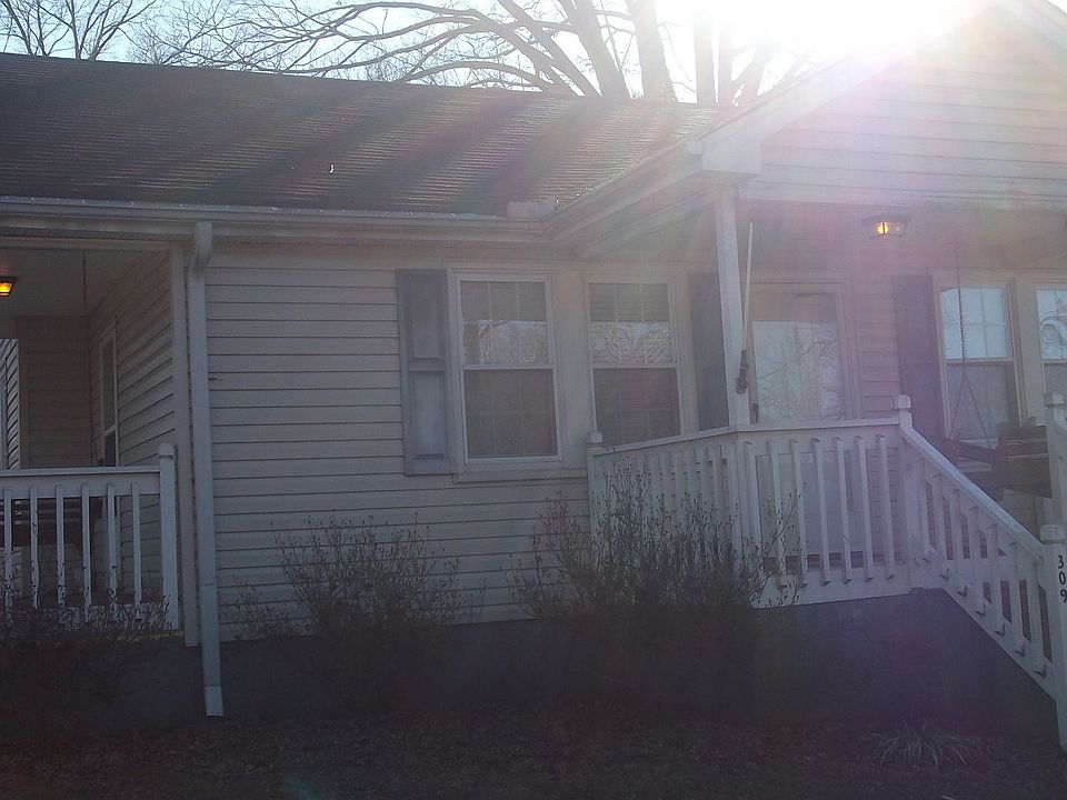 1st image of 309 Sunny Ln