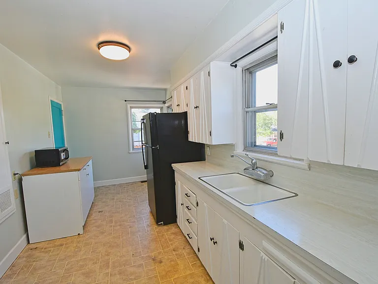 1339 Faland Way — Photo 5