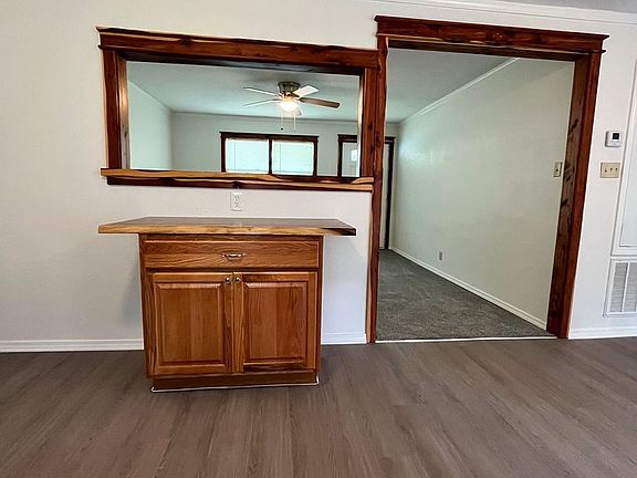 3rd image of 10 Rankin St