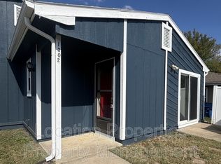 1302 E 25th Ter #1, Lawrence, KS 66046